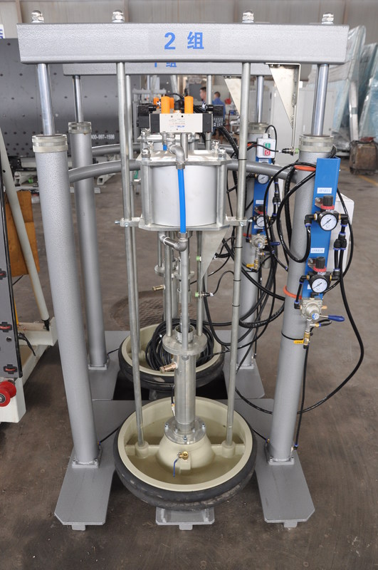 Máquina de vidro de isolamento vertical de vidro máxima de Szie 2500*4500mm/robô de vidro da selagem máquina do dobro