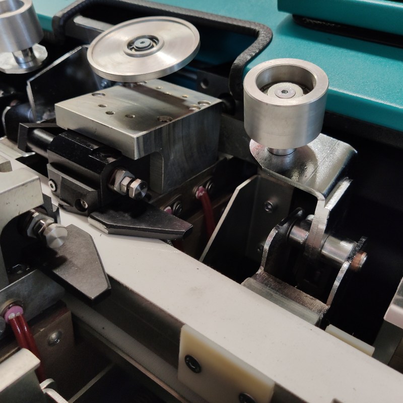 Máquina de enchimento molecular de Seive do dessecativo automático para a barra do espaçador e estratificação de alumínio de vidro de isolamento da tira