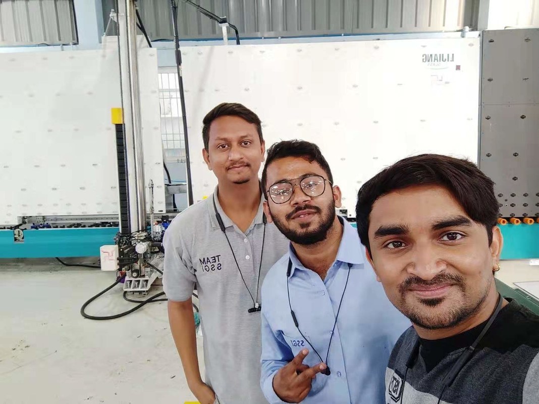 máquina de vidro da selagem da espessura 12-56 milímetro para o robô de vidro de isolamento da selagem do silicone