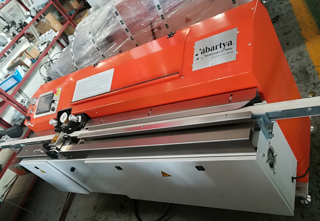 Extrusão que reveste a máquina butílica do derretimento 47m/min quente para a máquina de vidro da vitrificação dobro