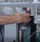 Pressão de ar horizontal da máquina 4L/min da selagem do vedador da Dois-bomba para o processamento oco de vidro do vidro Insulated